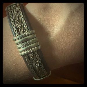 Adjustable cuff bracelet